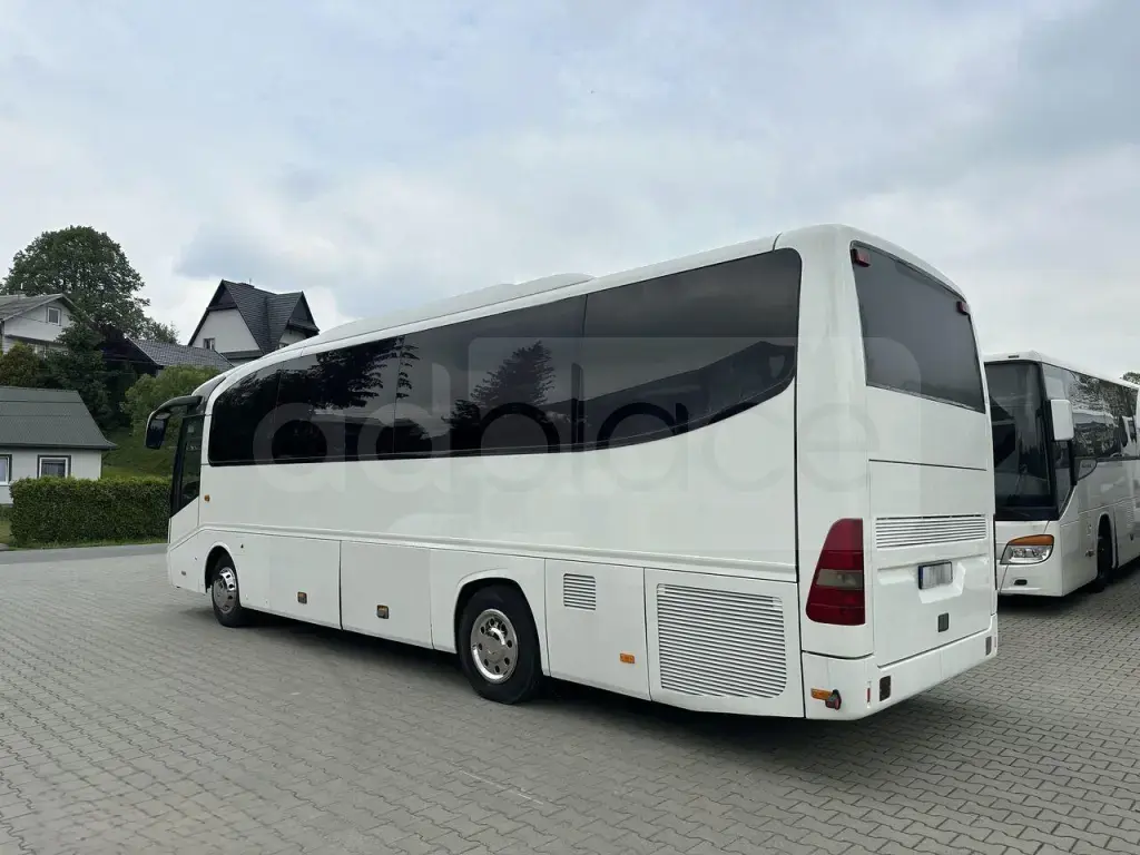 U SHITË Tourino Meredez Autobus Minibus