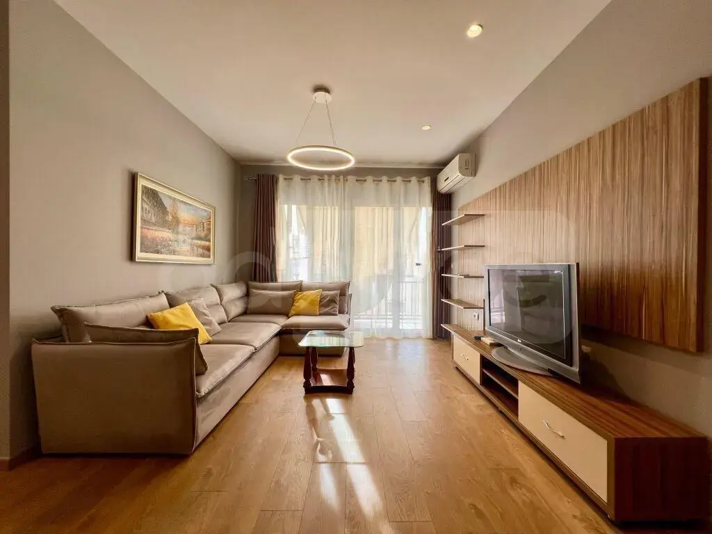 Apartament  90m² 4 floor