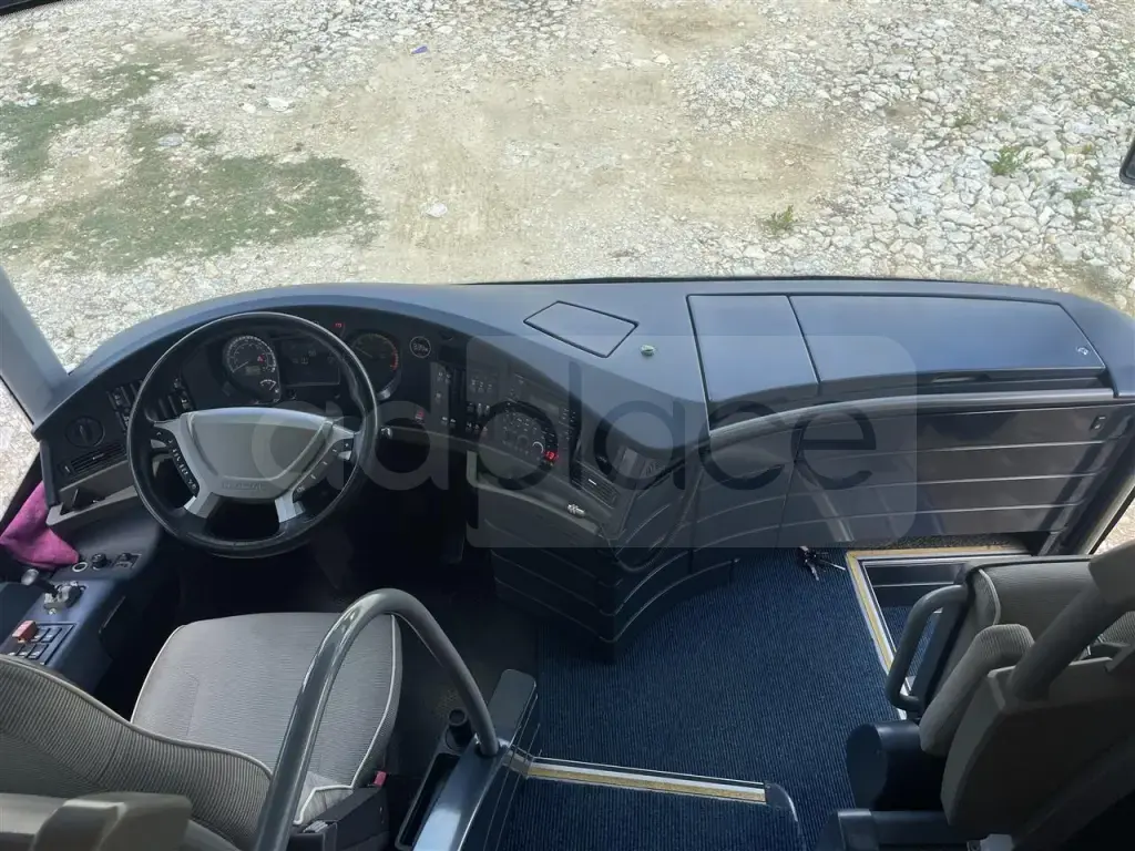 Shitet autobus Neoplan