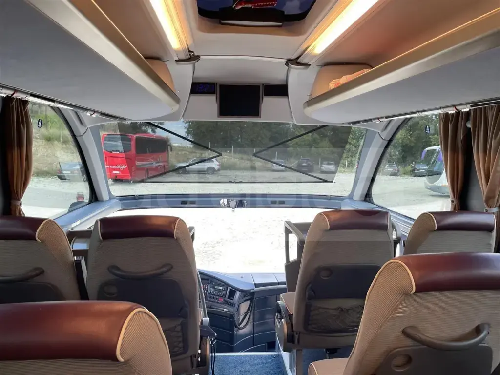 Shitet autobus Neoplan