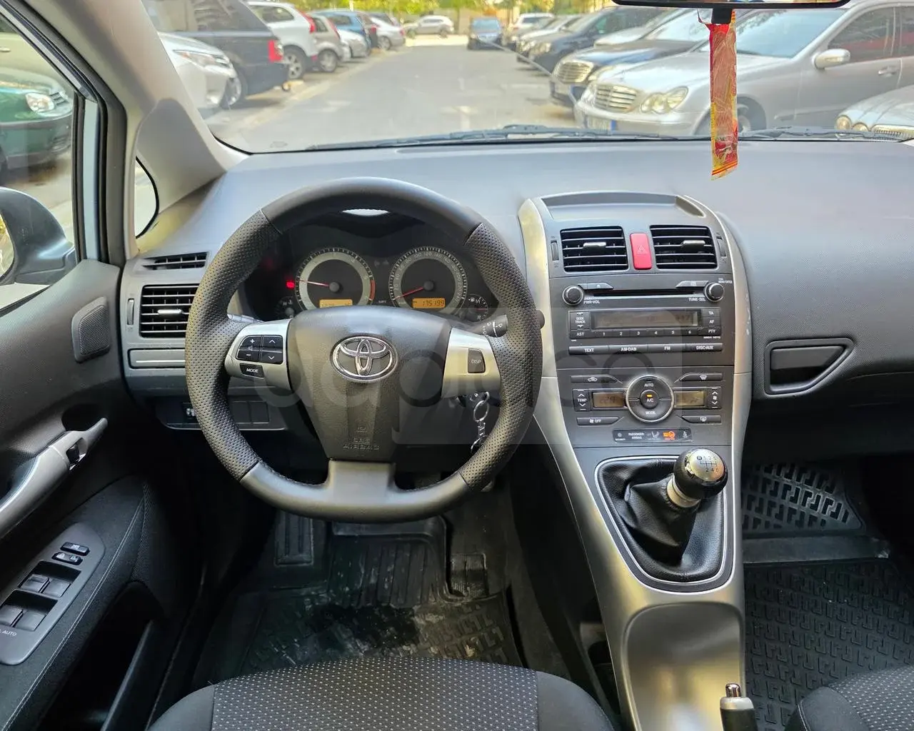 Toyota Auris I (E150) 2012