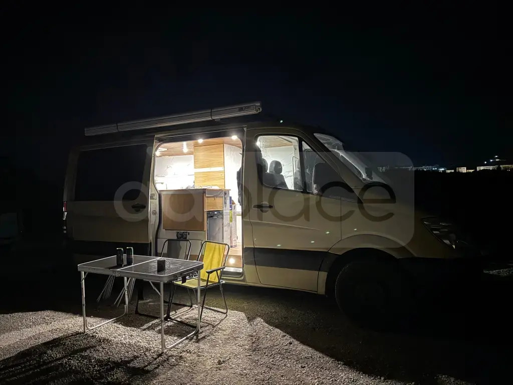 Shitet Camper Mercedes Sprinter 316 (25,000 EUR)