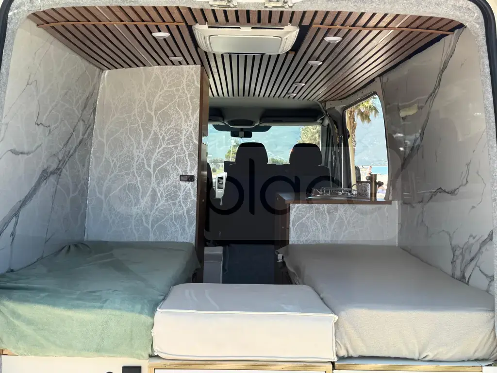 Shitet Camper Mercedes Sprinter 316 (25,000 EUR)