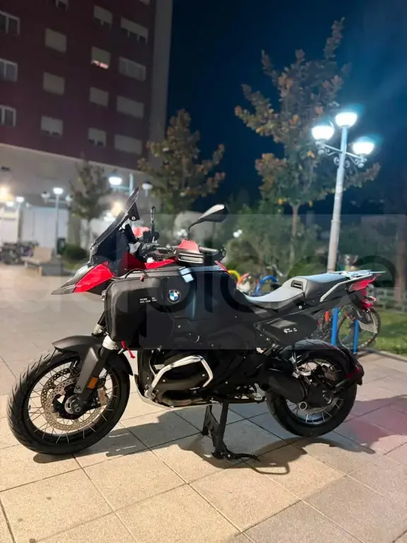 Shitet BMW GSA 1300cc (2025) Gjendje Super