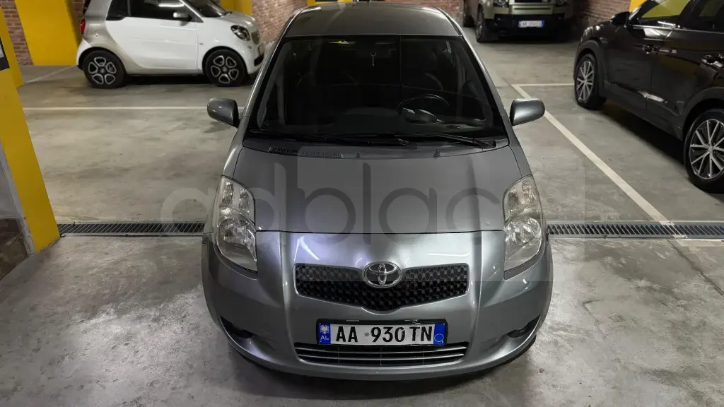 Toyota Yaris II (XP9)  2006