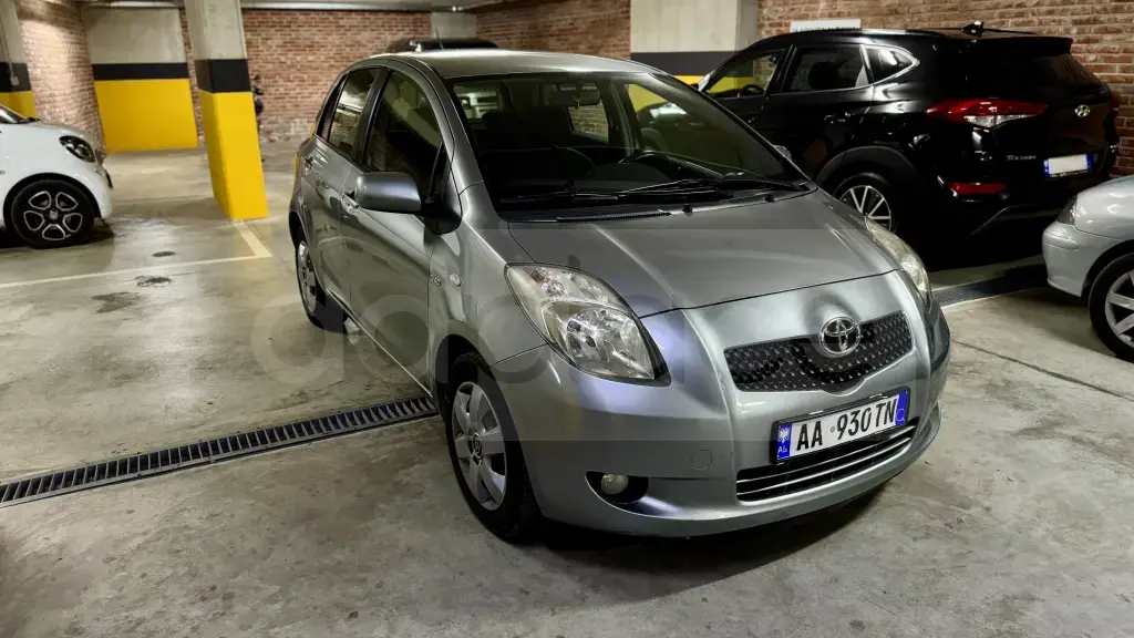 Toyota Yaris II (XP9)  2006