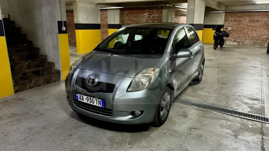 Toyota Yaris II (XP9)  2006