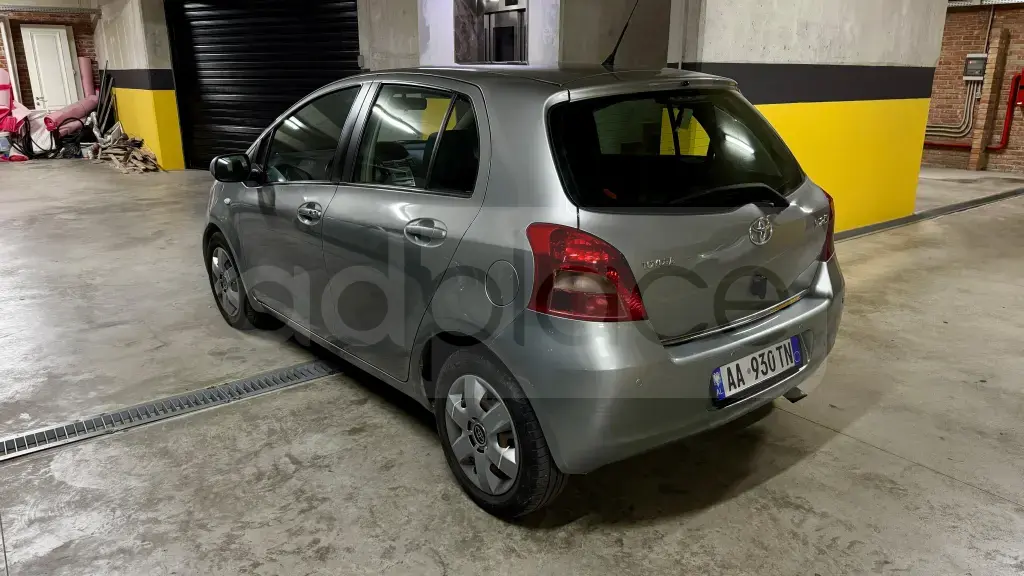 Toyota Yaris II (XP9)  2006