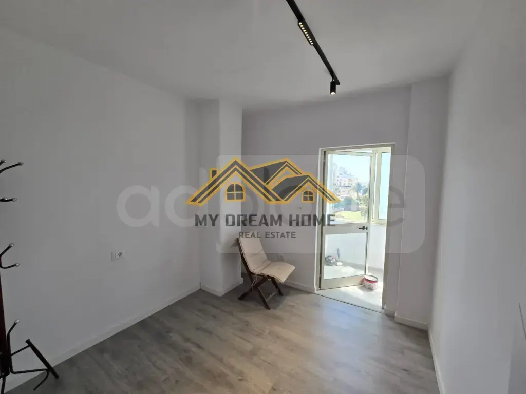 Apartament  100m² 5 floor