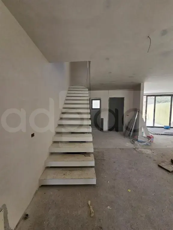 Vilë 362 m²