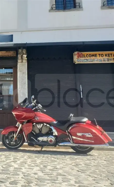 Victory Cross Country Tour 1800
