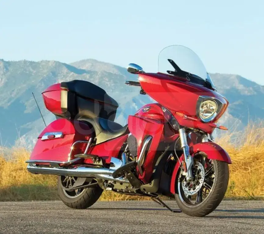 Victory Cross Country Tour 1800