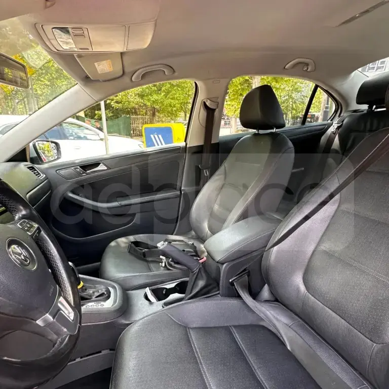 Volkswagen Jetta VI  2012, 215 650 km