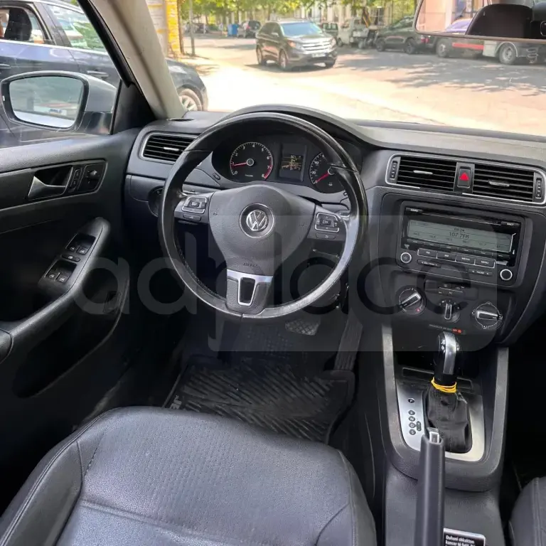 Volkswagen Jetta VI  2012, 215 650 km