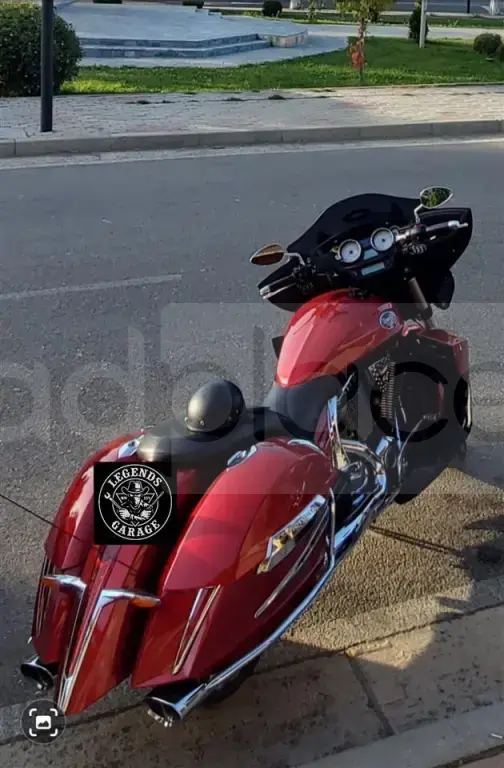 Victory Cross Country Tour 1800