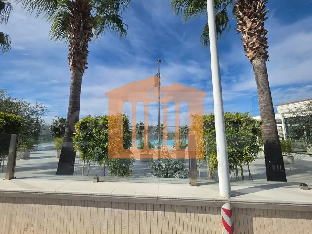 Apartament 1+3 dhoma 130 m² 1 kati