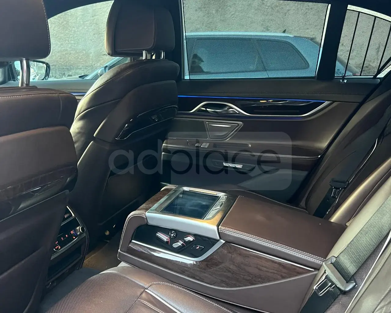 BMW 7 series G11/G12 2017