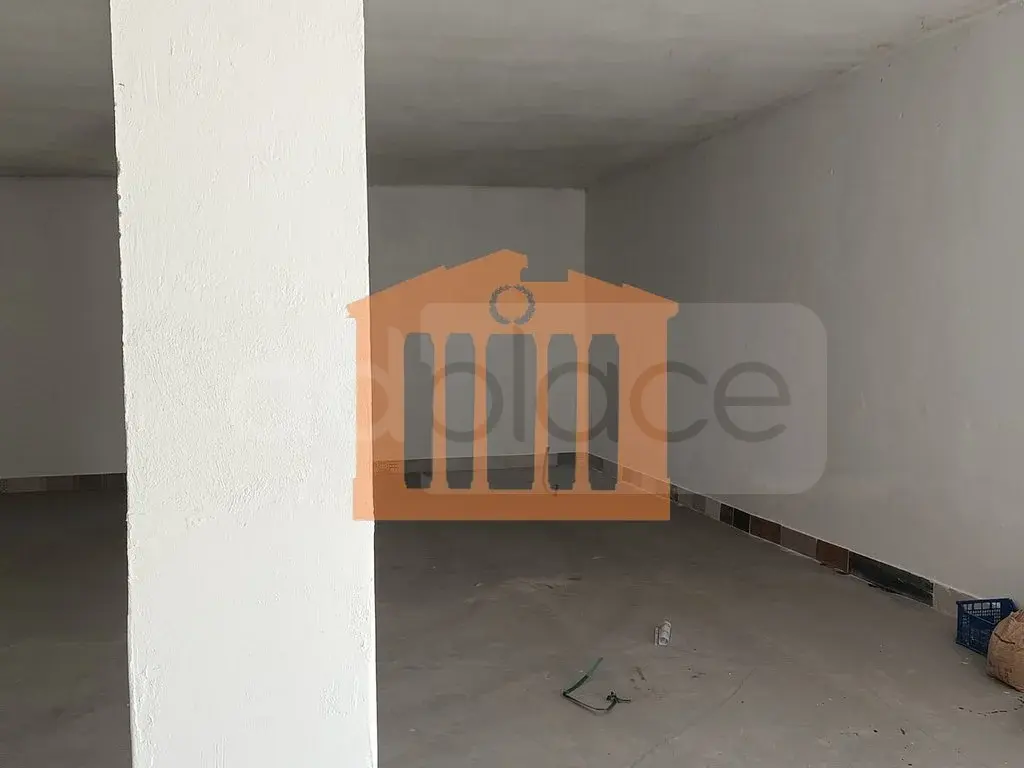 Pasuri të patundshme komerciale 400 m²