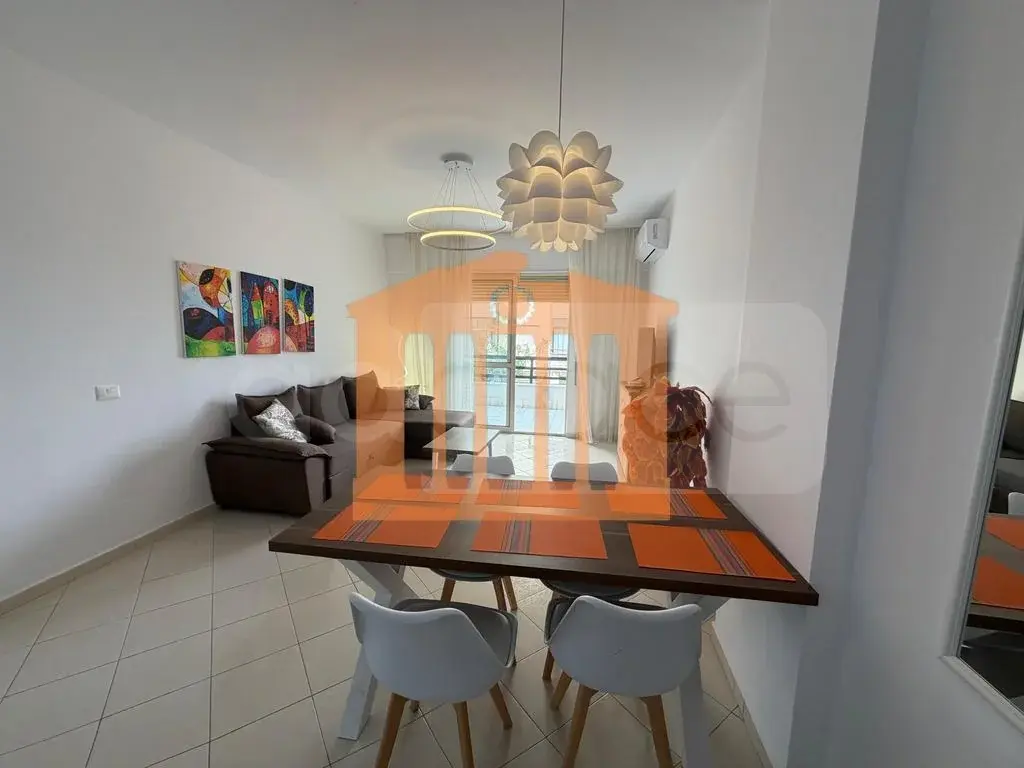 Apartament 1+2 dhoma 90 m² 2 kati