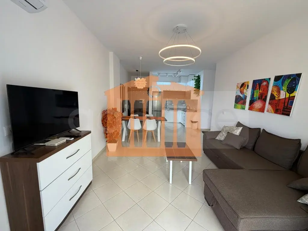 Apartament 1+2 dhoma 90 m² 2 kati