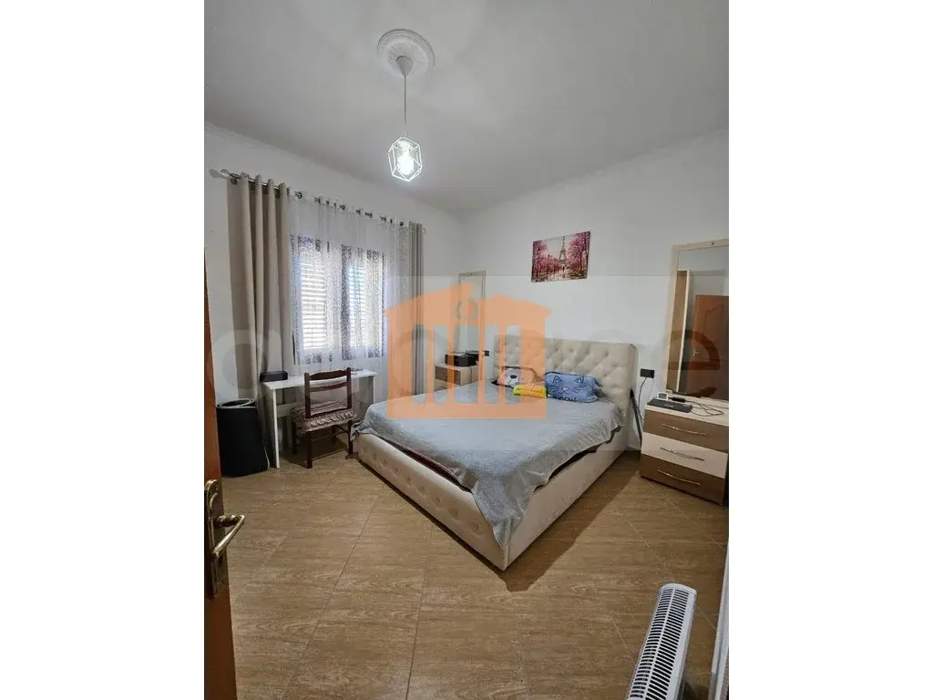 Apartament 1+2 dhoma 160 m² 2 kati