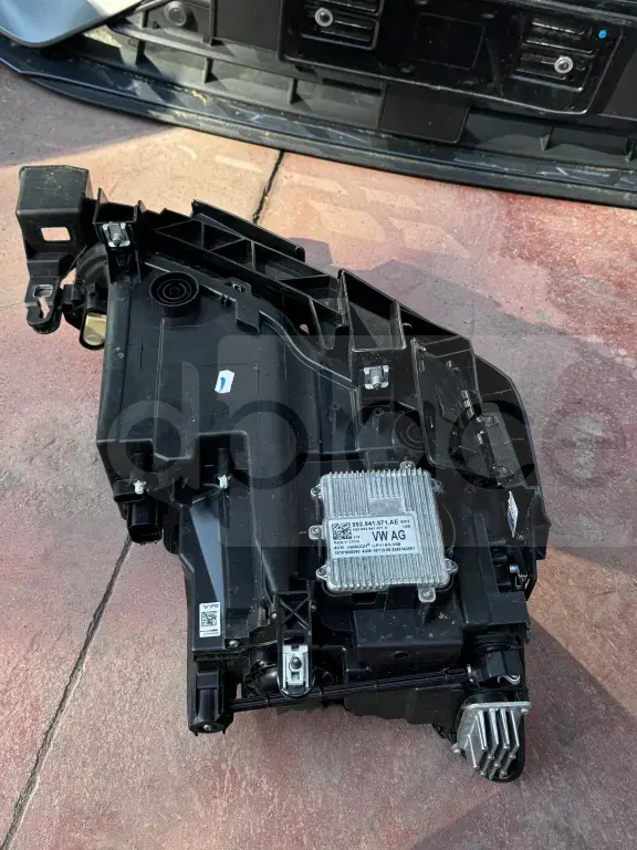 Parakolp përpara SEAT Leon IV