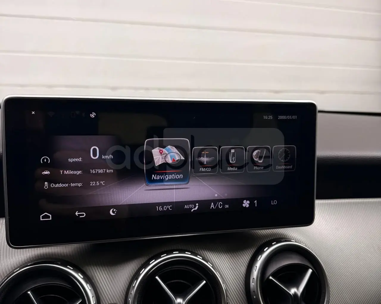 Mercedes-Benz GLA X156 2015