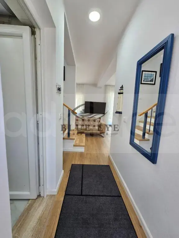 Vilë  221m²