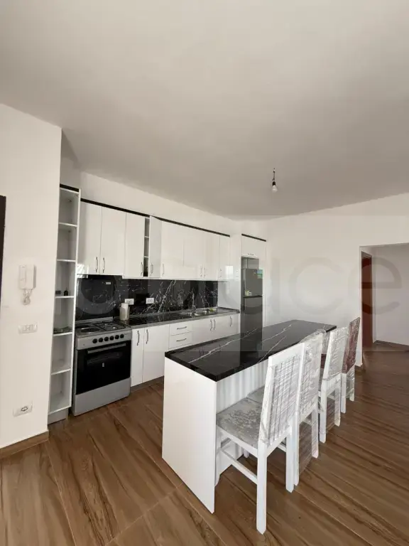 Vilë  600m²