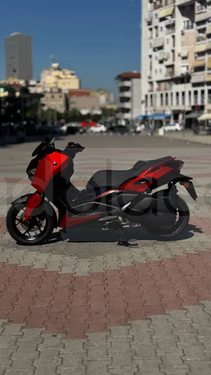 Yamaha Xmax