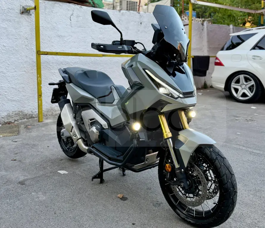 Shitet X-adv 750
