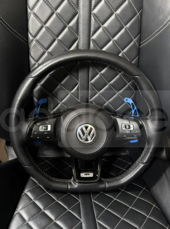 Timoni Volkswagen Golf R VII
