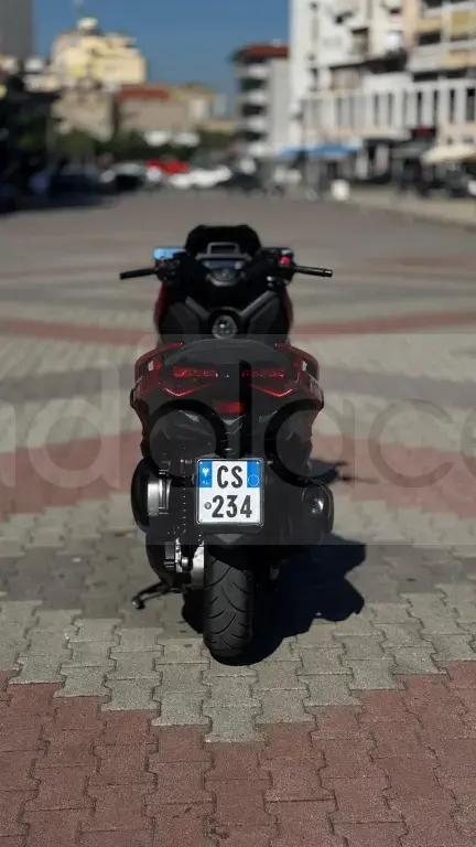 Yamaha Xmax