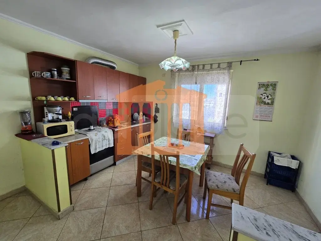 Apartament 1+2 dhoma 110 m² 4 kati