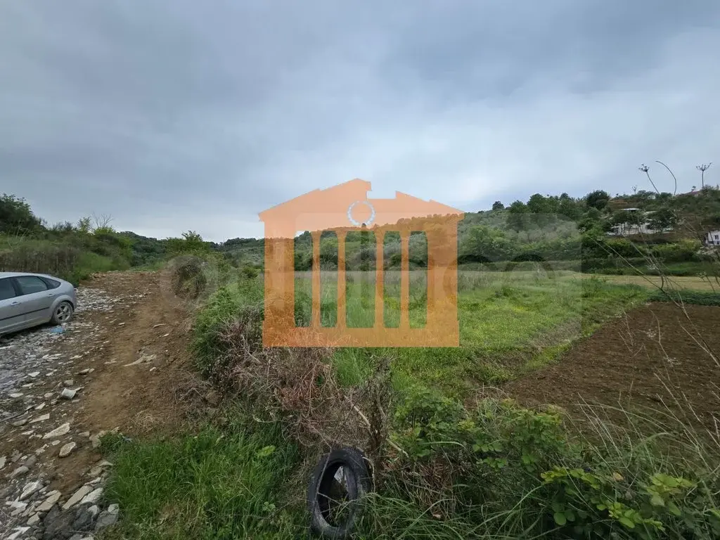 Land plot 1344 m²