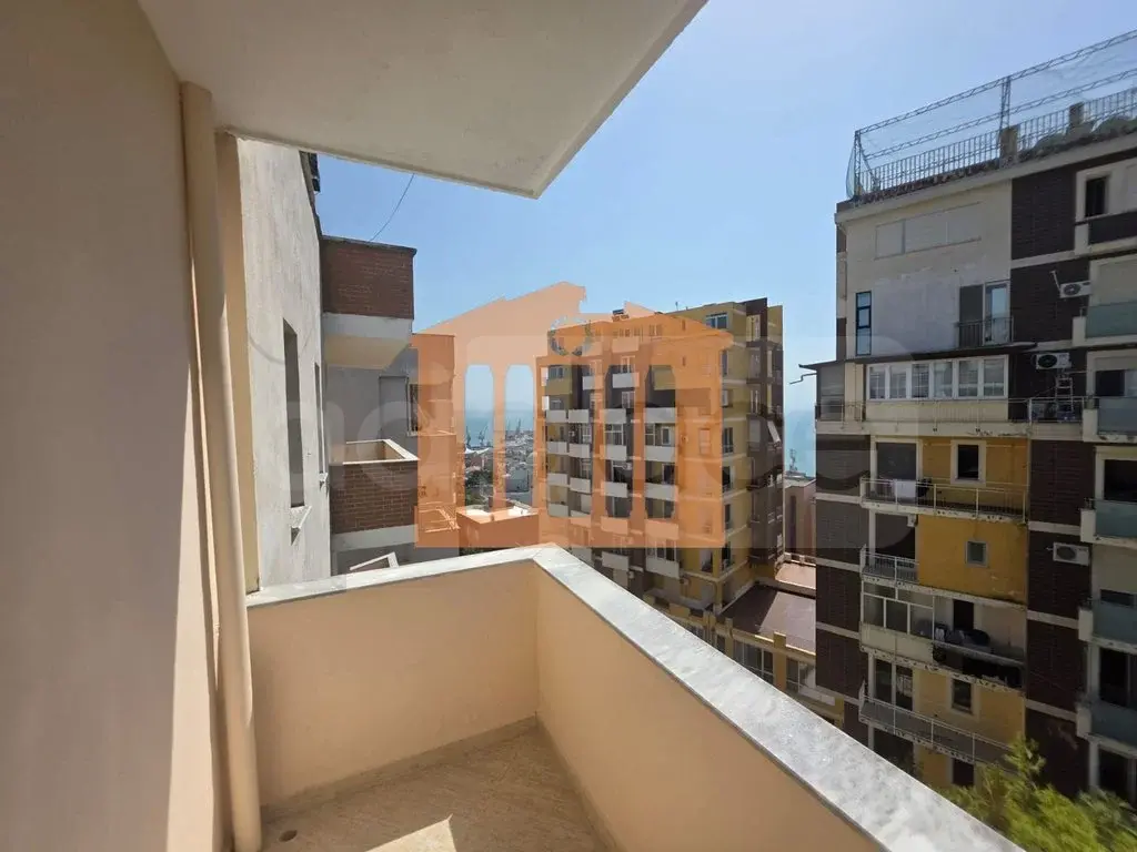 Apartament 1+2 dhoma 97 m² 6 kati