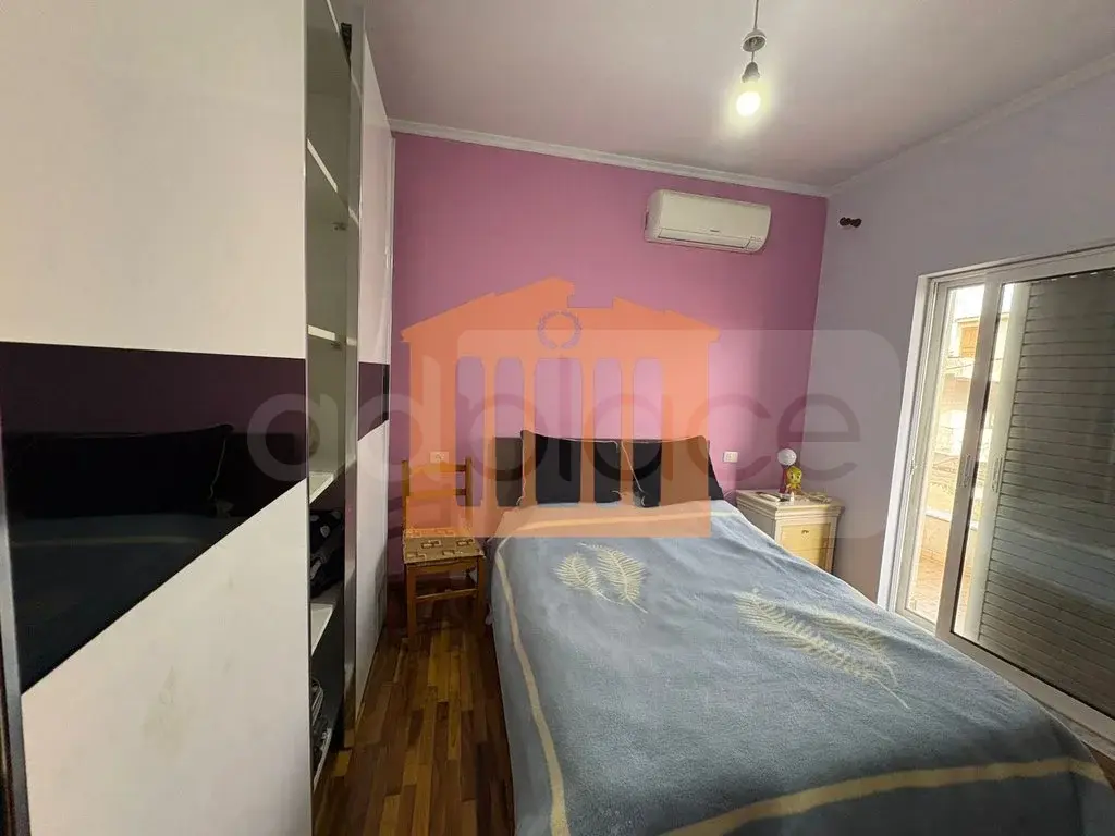 Vilë 500 m²