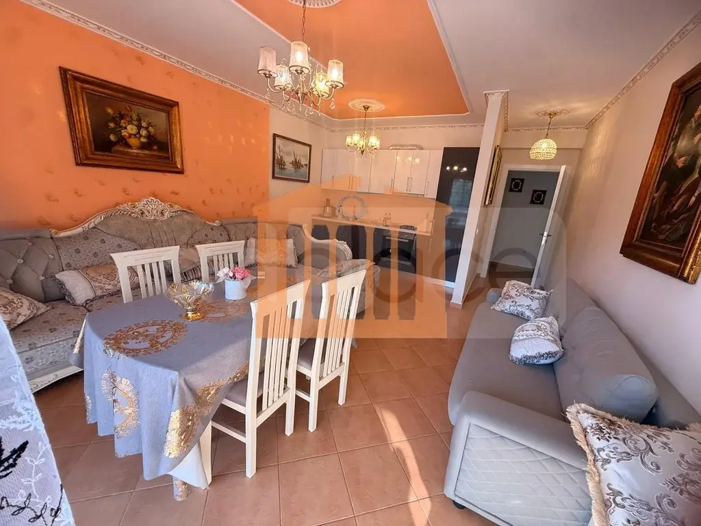 Apartament 1+1 dhoma 90 m² 3 kati
