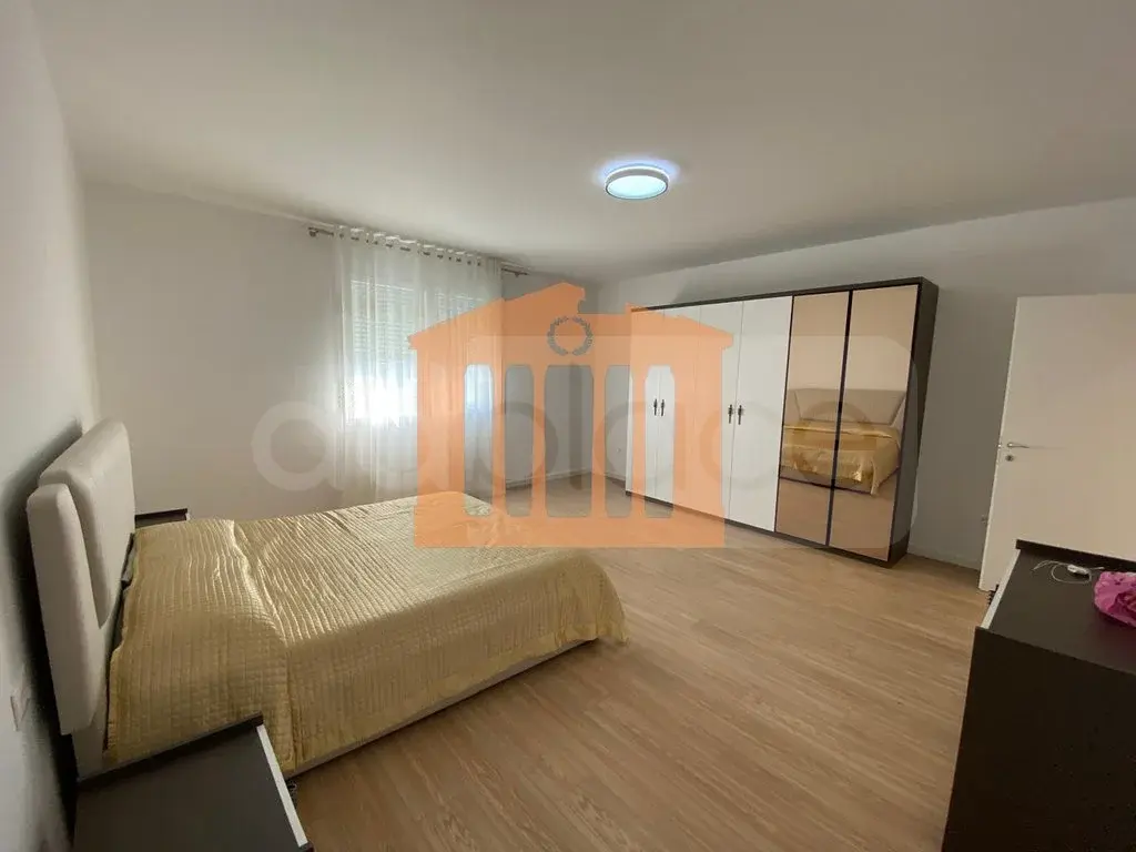 Apartament 1+2 dhoma 120 m² 2 kati