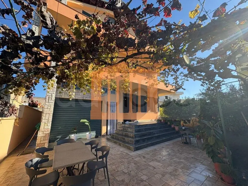 Vilë 502 m² 1 kati