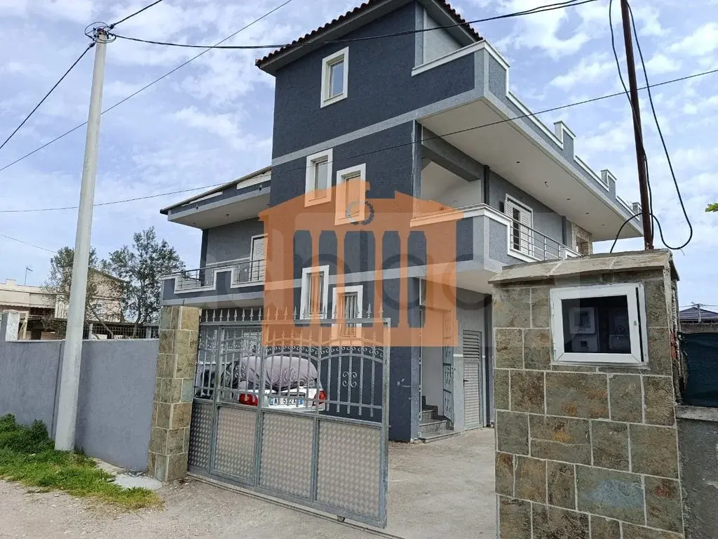 Vilë 236 m² 2 kati
