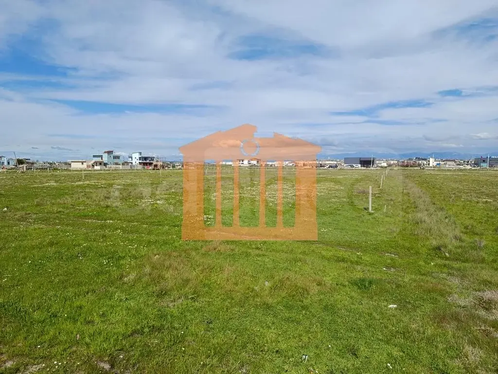 Parcela toke 9000 m²