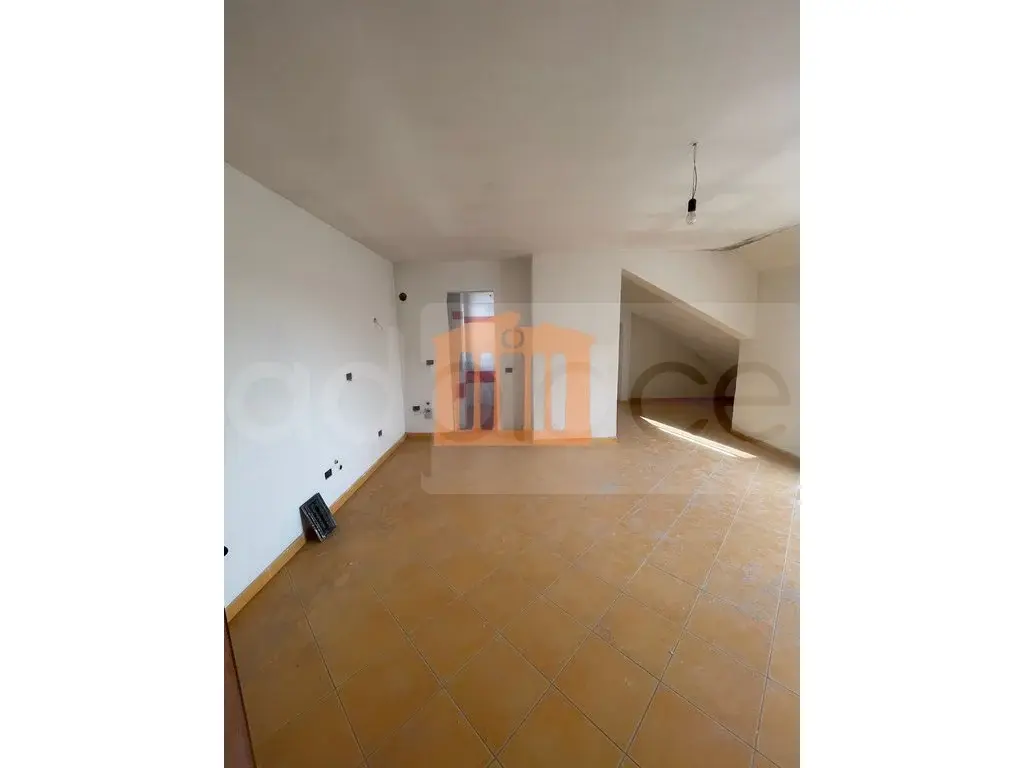 Apartament 1+1 dhoma 80 m² 10 kati