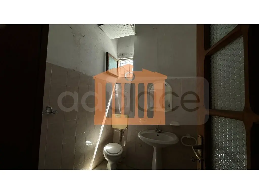 Pasuri të patundshme komerciale 34 m² 1 kati