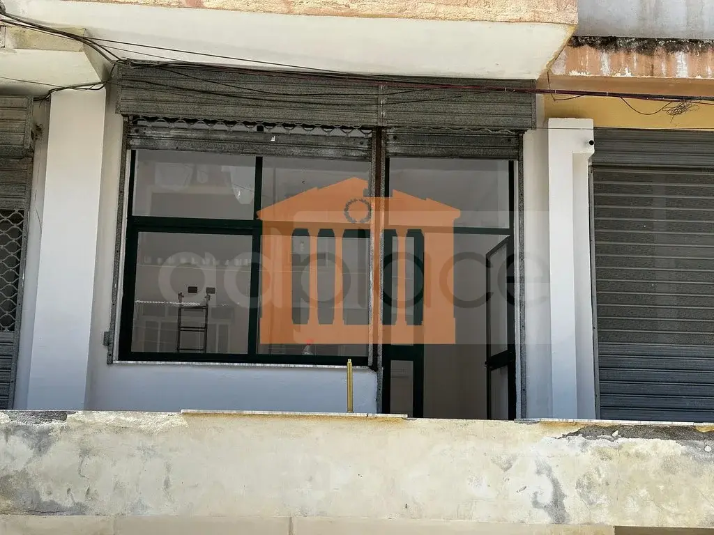 Pasuri të patundshme komerciale 21 m² 1 kati