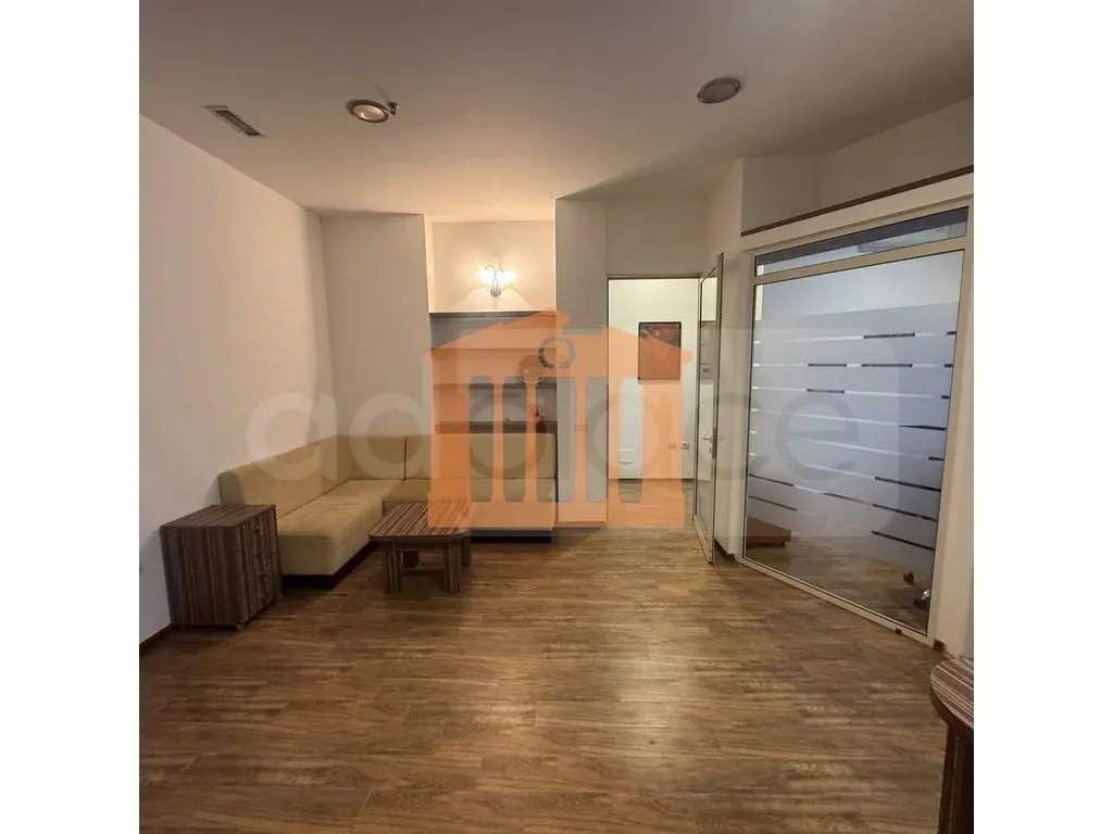 Pasuri të patundshme komerciale 60 m² 1 kati