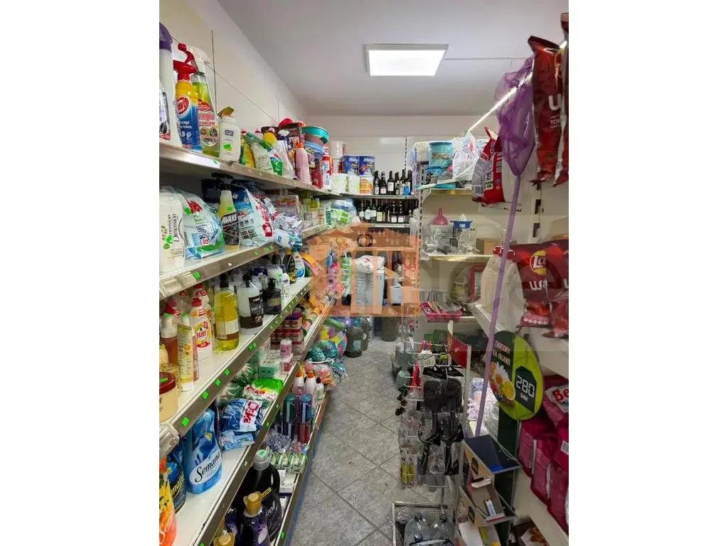 Pasuri të patundshme komerciale 92 m² 1 kati