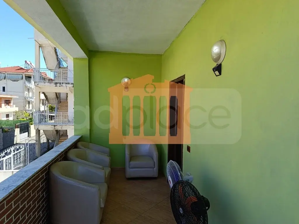 Vilë 186 m² 1, 2 kati