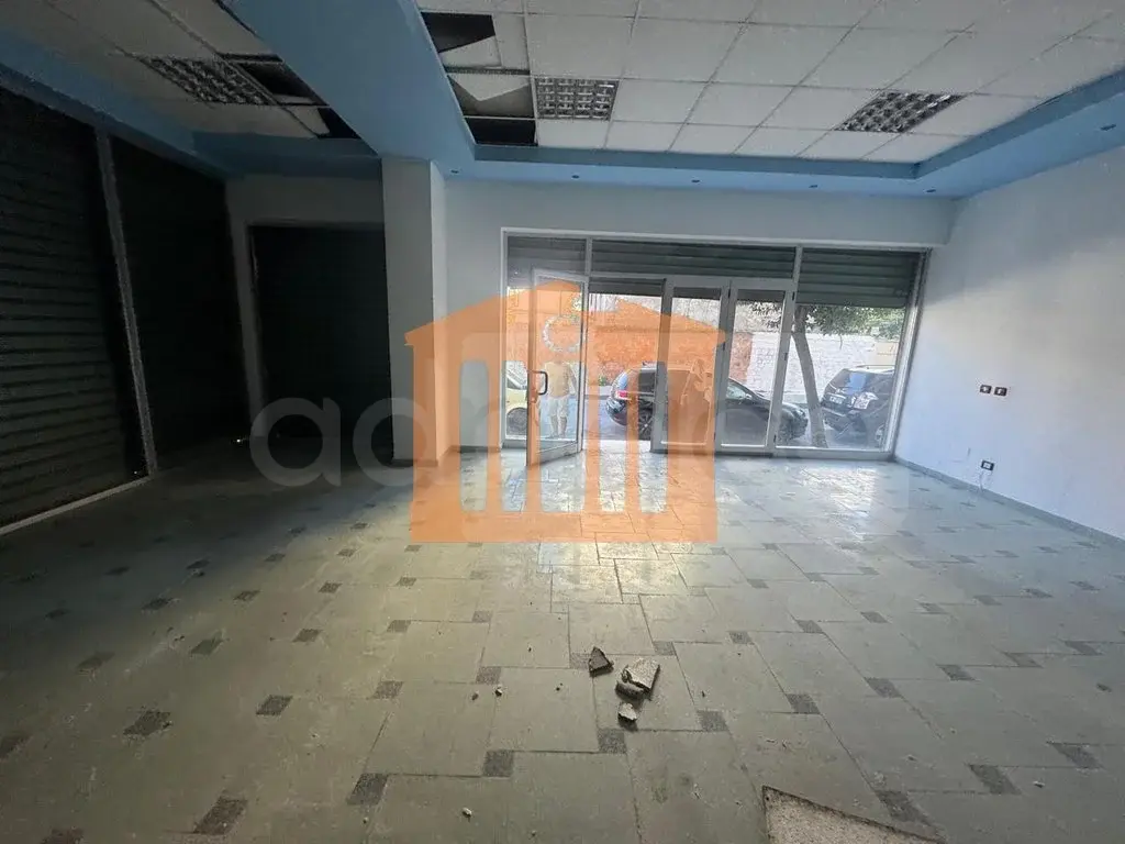 Pasuri të patundshme komerciale 100 m² 1 kati