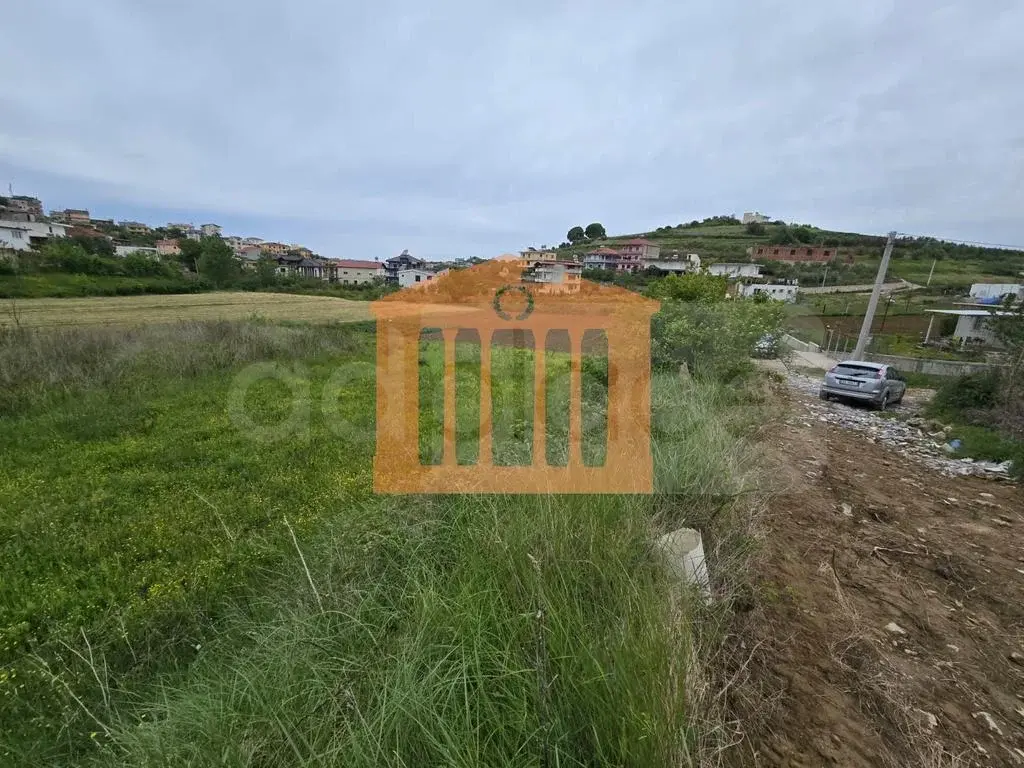 Land plot 1344 m²